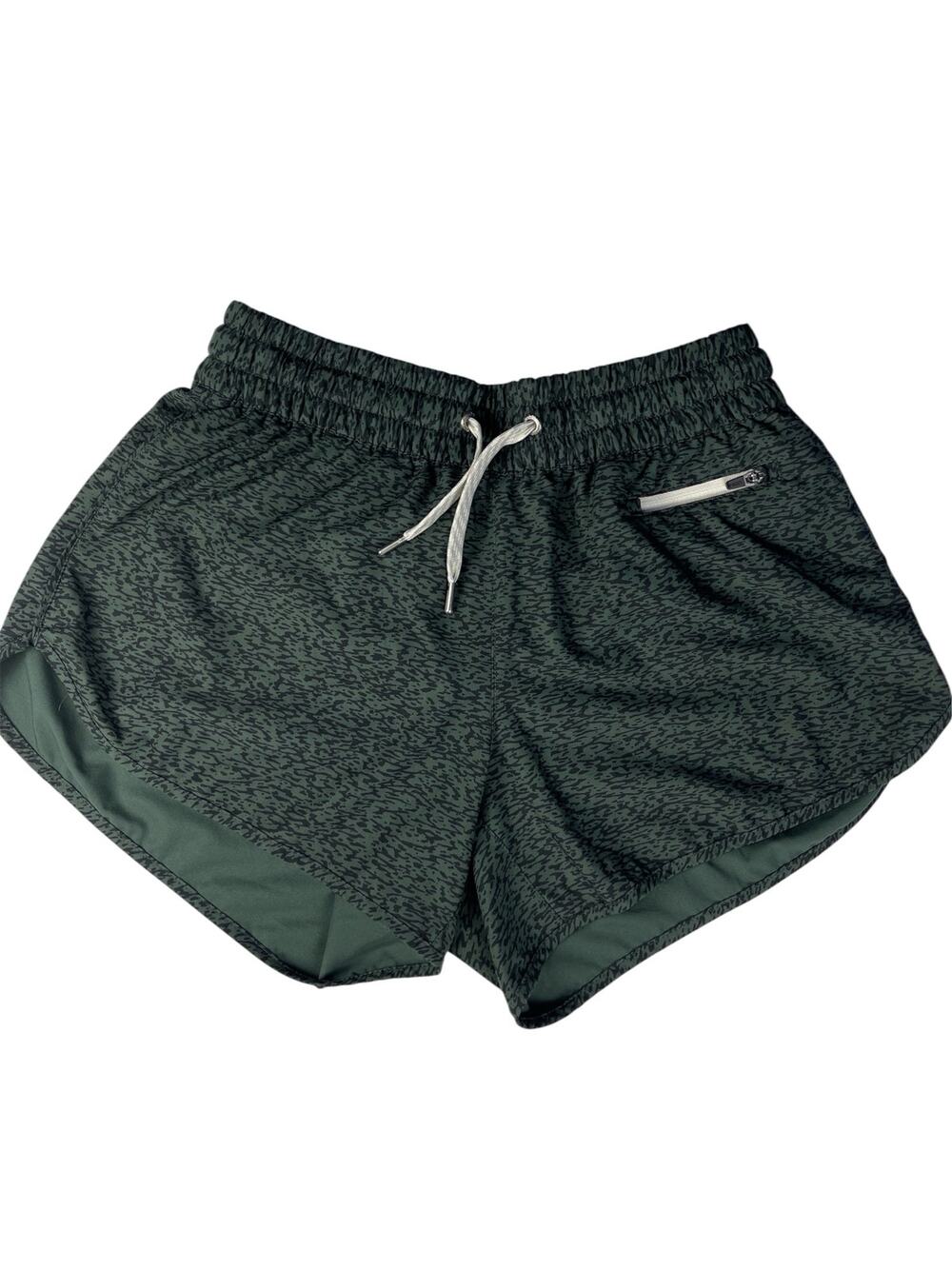 Vuori women’s Clementine 4” short 2.0 size Small Dark Green Black Running